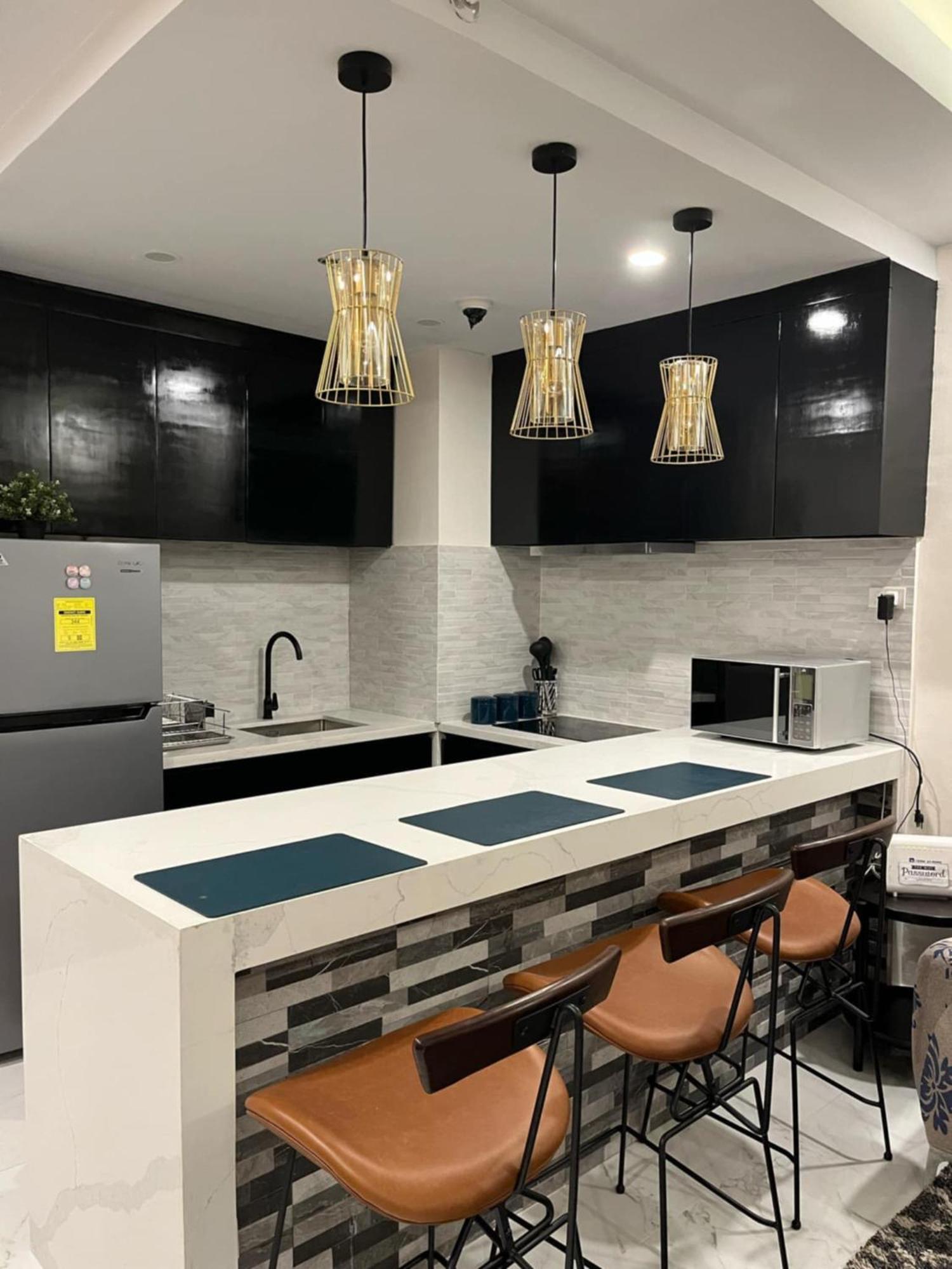 Deluxe Condo 2 Bedroom, 7Th Floor Room Bc In One Madison Tower 3, Megaworld Boulevard, Mandurriao Iloilo City, Philippines Bagian luar foto