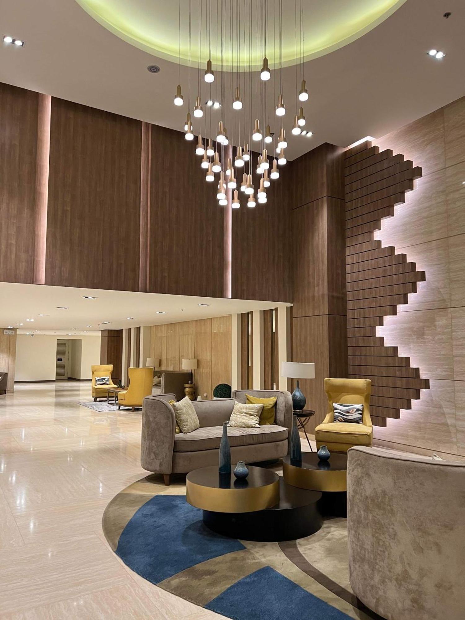 Deluxe Condo 2 Bedroom, 7Th Floor Room Bc In One Madison Tower 3, Megaworld Boulevard, Mandurriao Iloilo City, Philippines Bagian luar foto